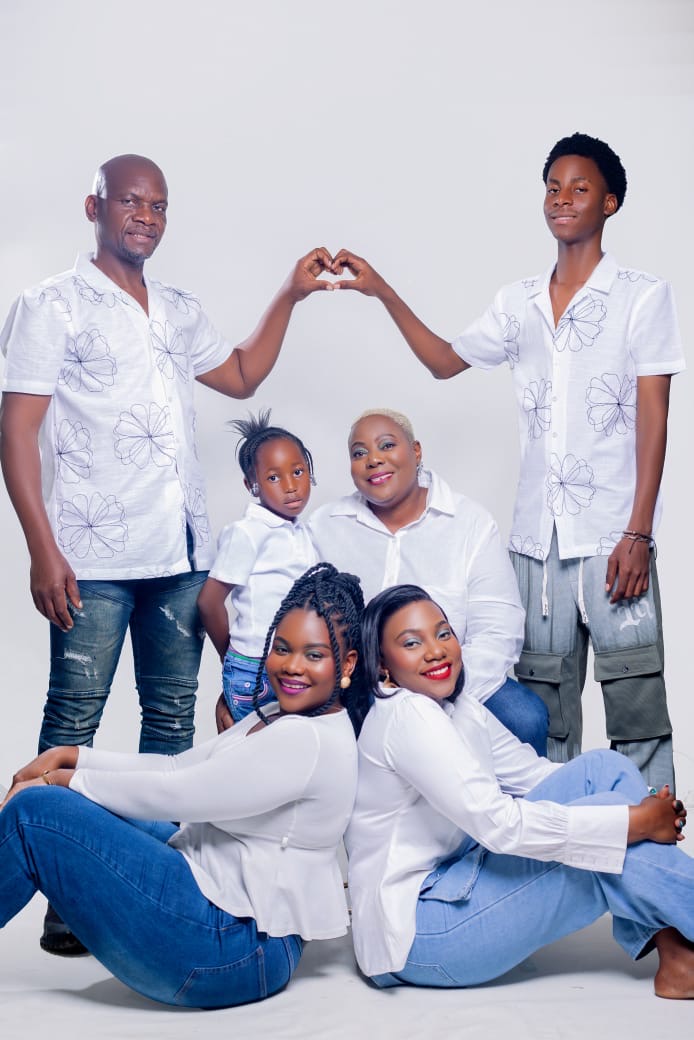 The Sambo family in white